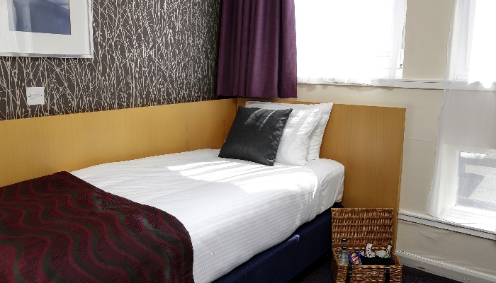 summerhill-hotel-bedrooms-28-83536
