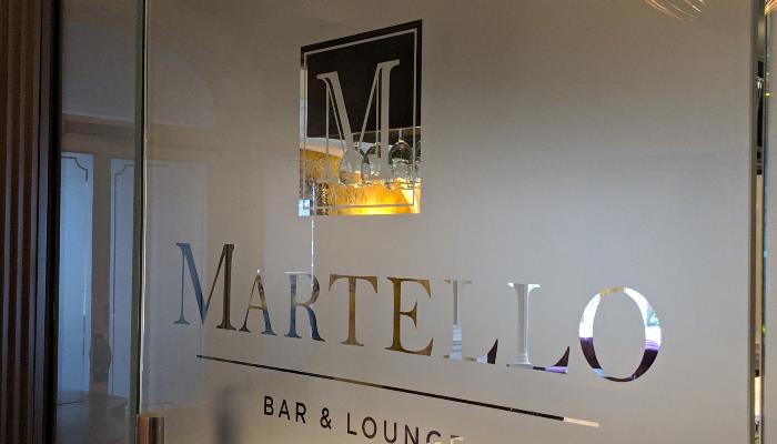 00000IMG_00000_BURST20190306163455065_COVER