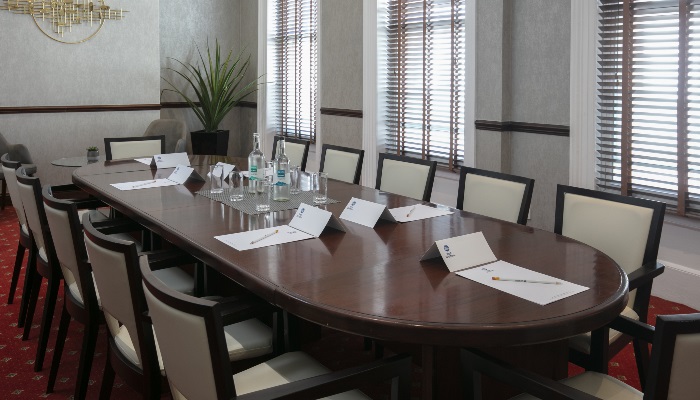 royal-hotel-meeting-space