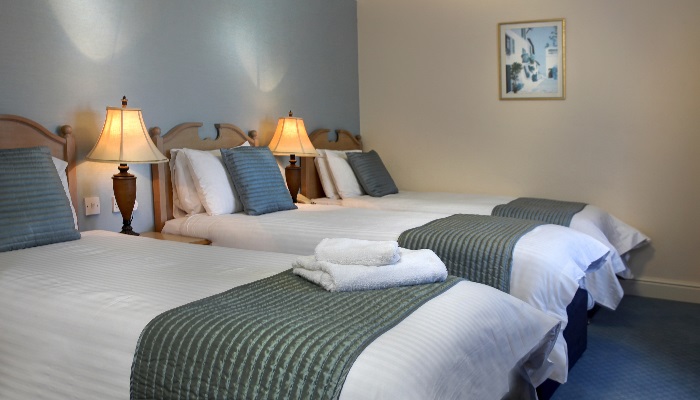 TRIPLE ROOM 2 ROOM 42