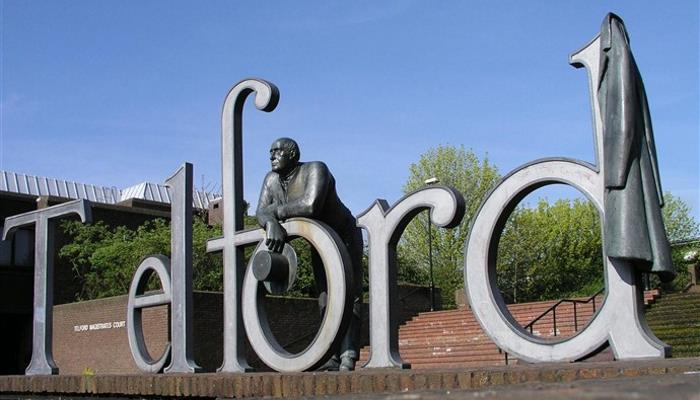 bridges in gorge_690x1039
