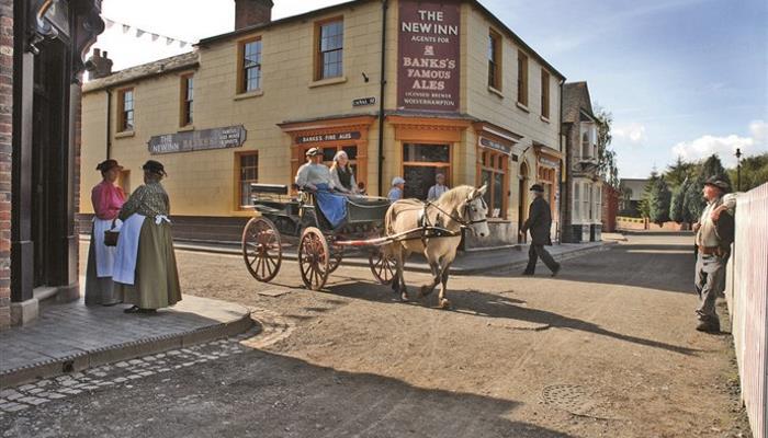 BLISTS HILL VICTORIA2BB507_690x462 (1)