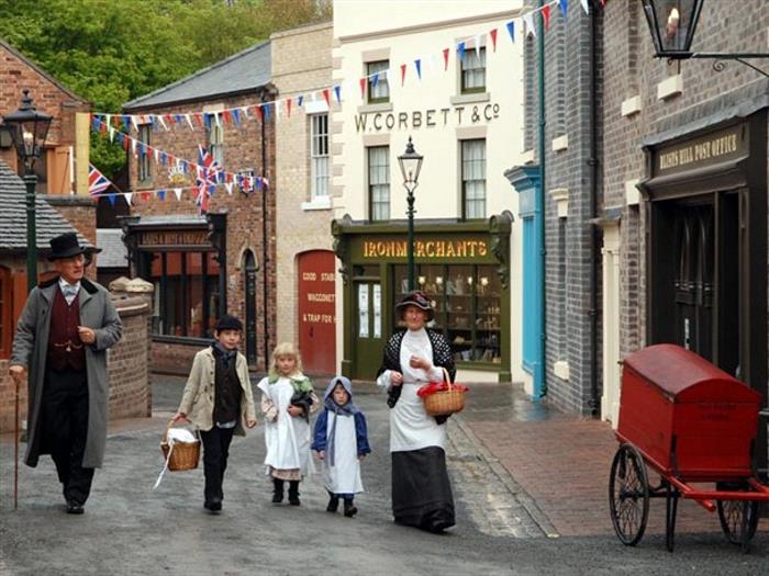 Canal Street_608x456