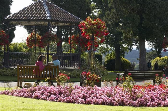 bridgnorth flowers_690x459
