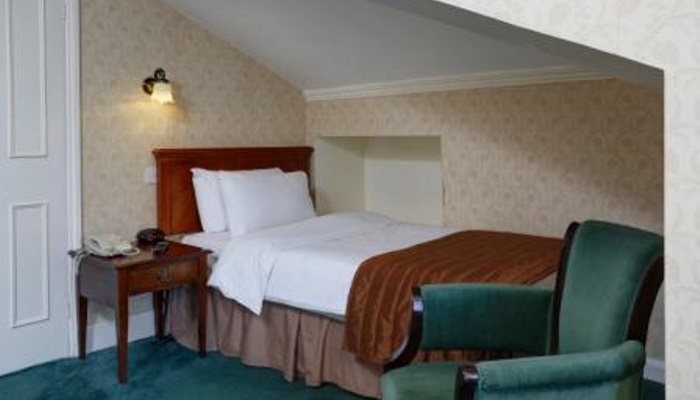 Single Room Single Room