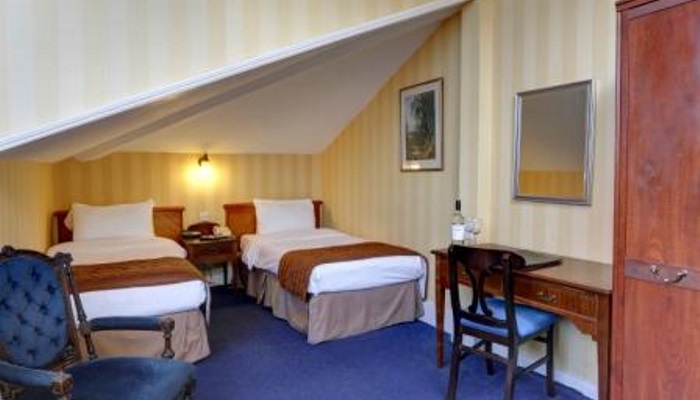 Standard Family Room Standard Family Room