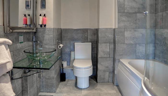 BATHROOM BATHROOM